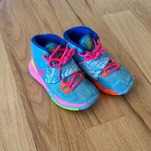 Nike Kyrie 6 ‘Pool’ basketball shoes
Kids size: 11C